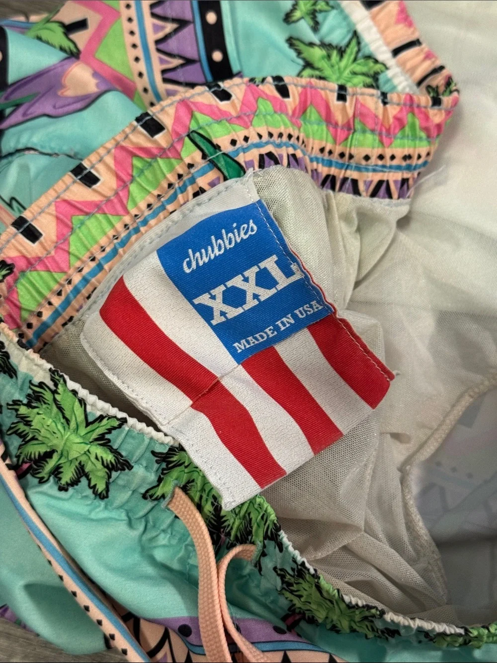 Chubbies Coconut Grove Parrot Palm tree lined swim shorts men’s sz XXL